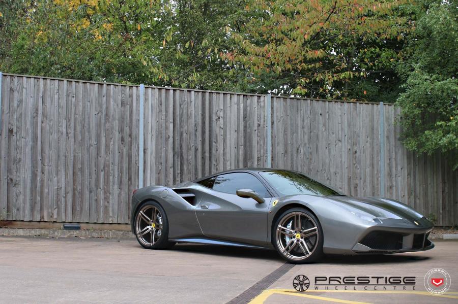  Ferrari 488 GTB on Vossen Wheels (HC-1) 2017 года  (фото 2 из 17)
